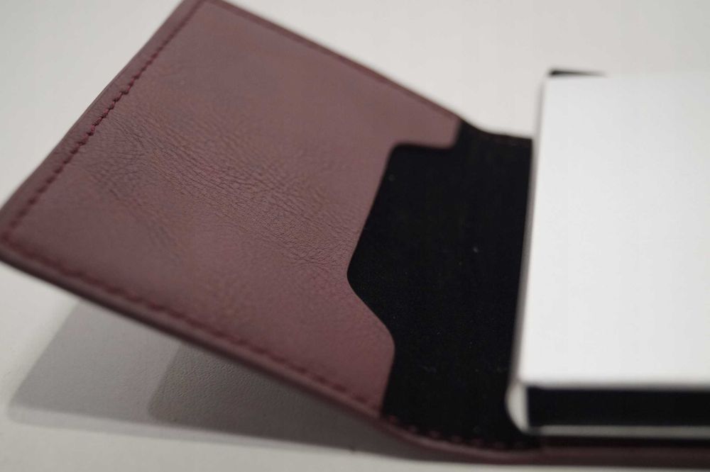 WS297 Mini Portfel męski etui RFID czerwony na karty banknoty ekoskóra