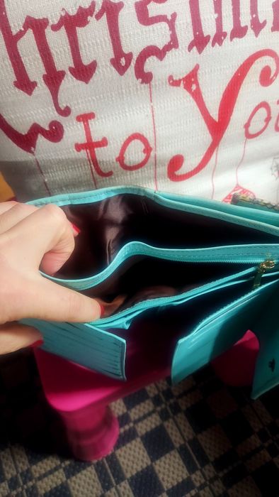 Carteira marca cavalinho em pele nova