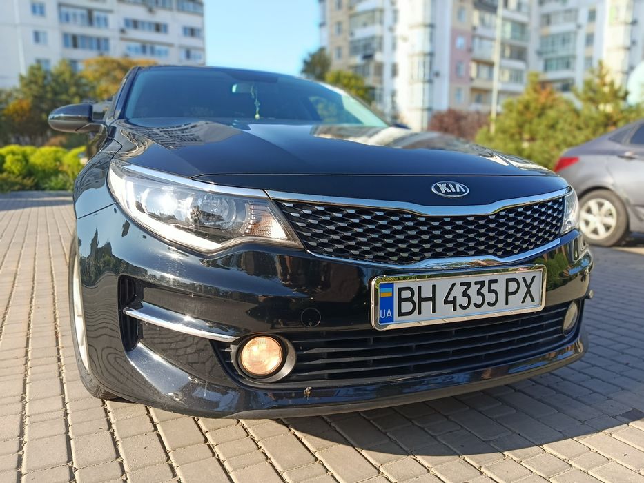 Авто KIA K5 2016 газ