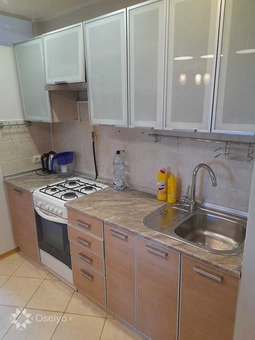 Продаж 2-кімнатної квартири з ремонтом, вул. Костанайська, 2 Деміївка