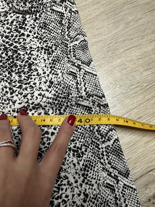 Spodnie w print węża | S / 36 | średni stan