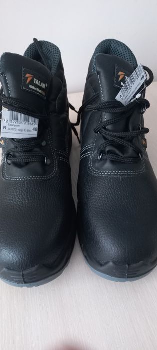 Взуття робоче , черевики