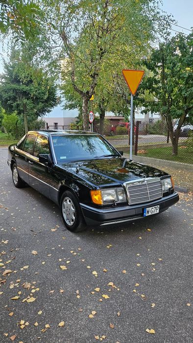 Mercedes-Benz W124