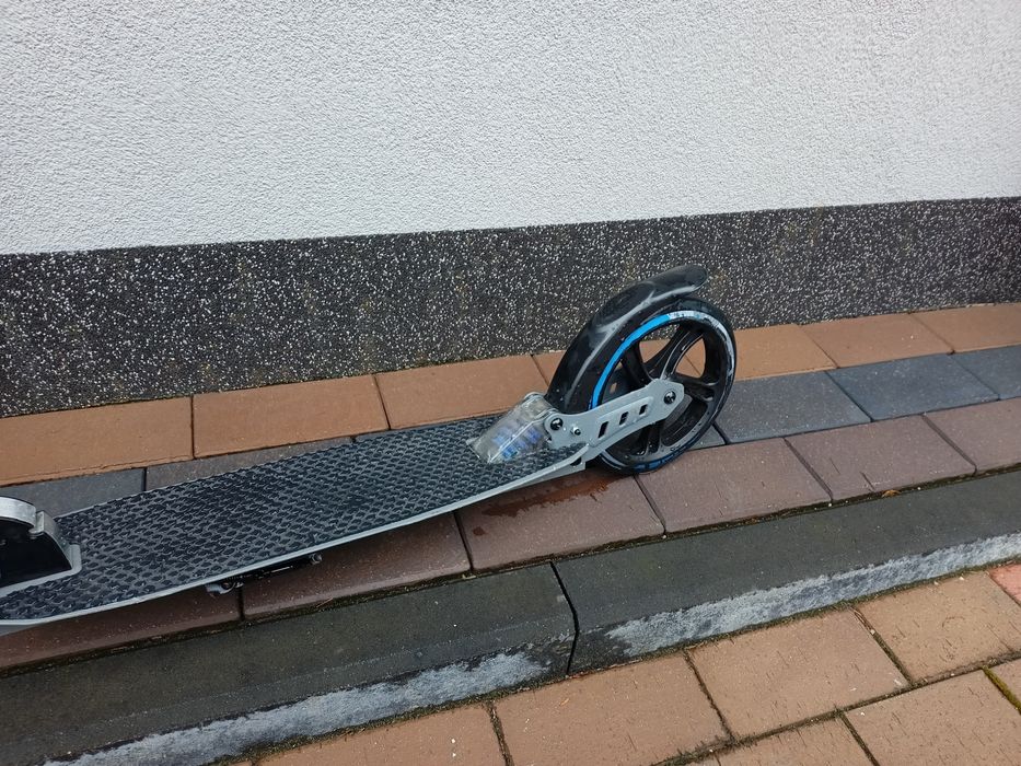 Hulajnoga z amortyzatorem