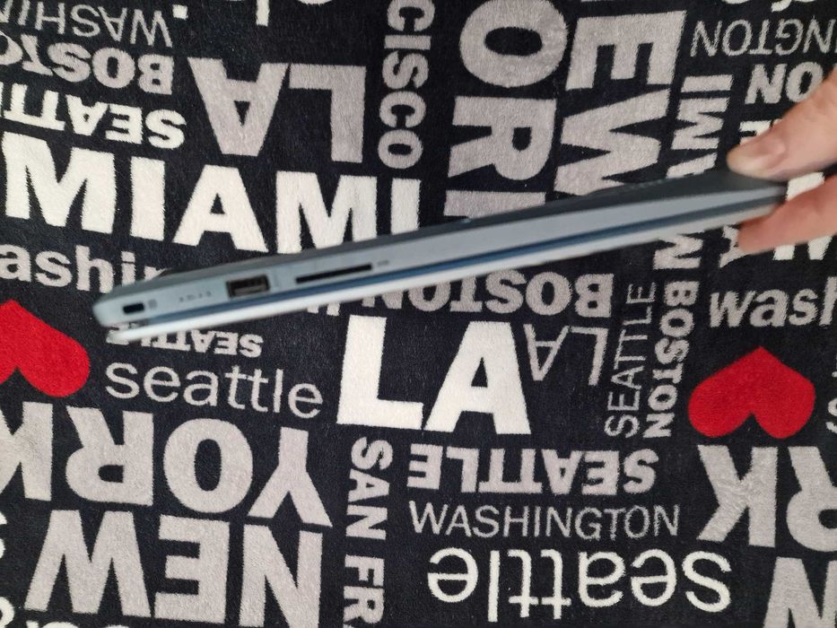 Acer Swift 3 SF314-41/Full HD/Ryzen™3 3200U/8DDR4/256GB/RX Vega 3 2GB