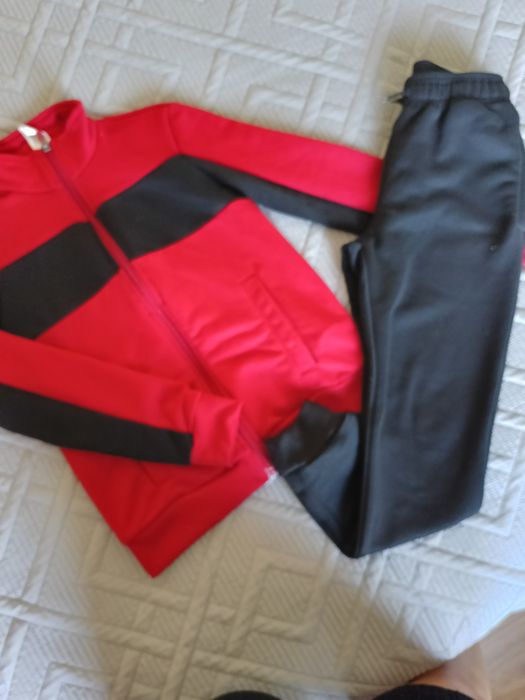 Dres chłopięcy Decathlon 134/140