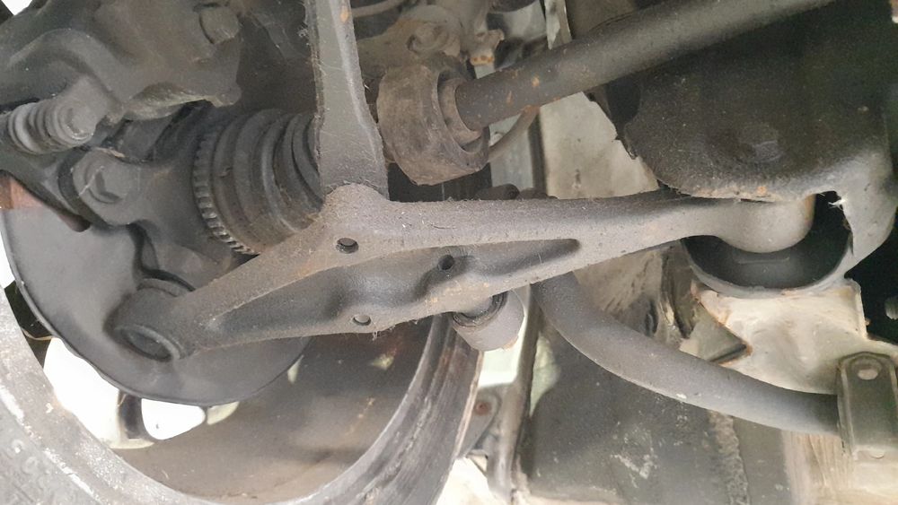 Braço de suspensão frente direito MG MG ZR