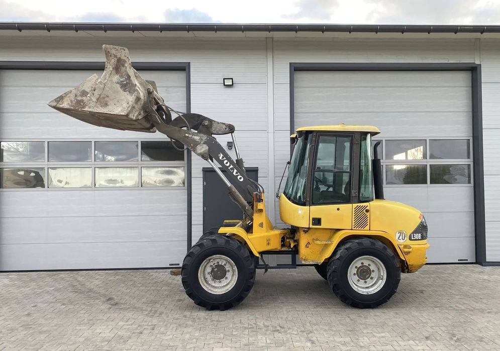 Volvo L30B  Ładowarka czołowa przegubowa Hydraul szybkozłącze Łyżka Wacker JCB CAT