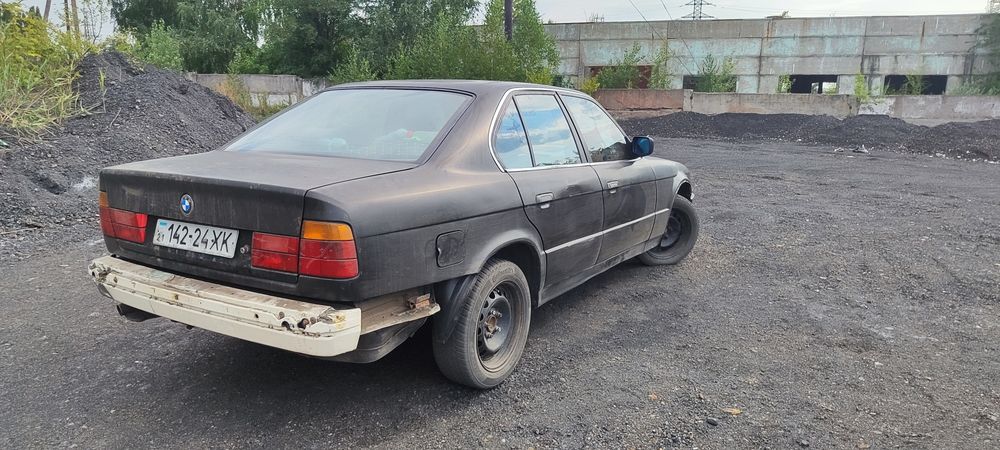 Продам БМВ е34 520i