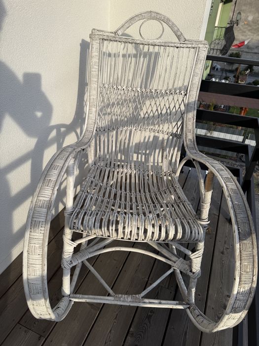 Krzeslo bujak wiklina biala