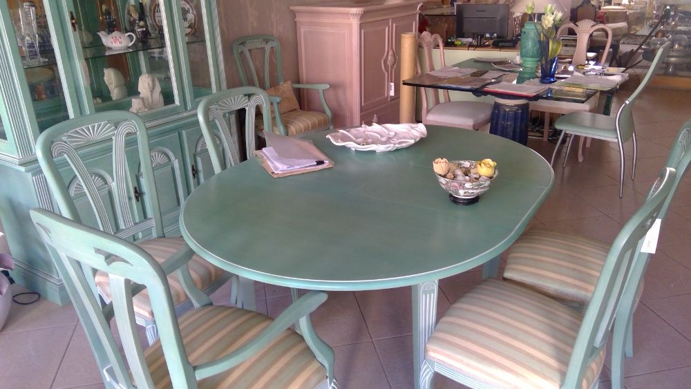 Móvel de sala vitina, aparador Italiano Novo