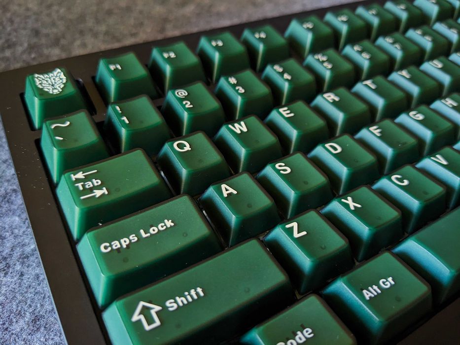 Кастомна механічна клавіатура GMK87