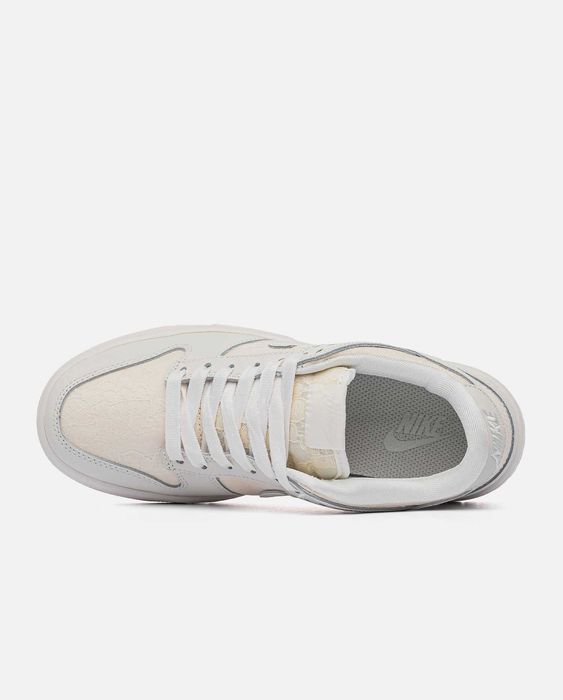 Жіночі кросівки Nike Dunk Low "Soft Pearl" Розміри 36-41