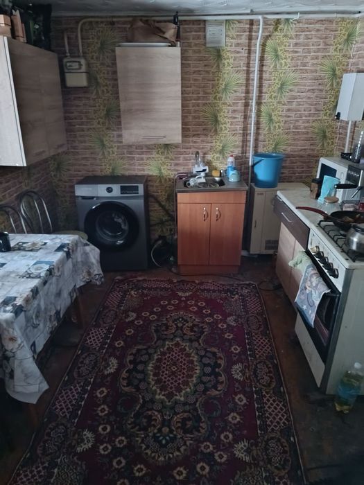 Продаж будинку с Івахни