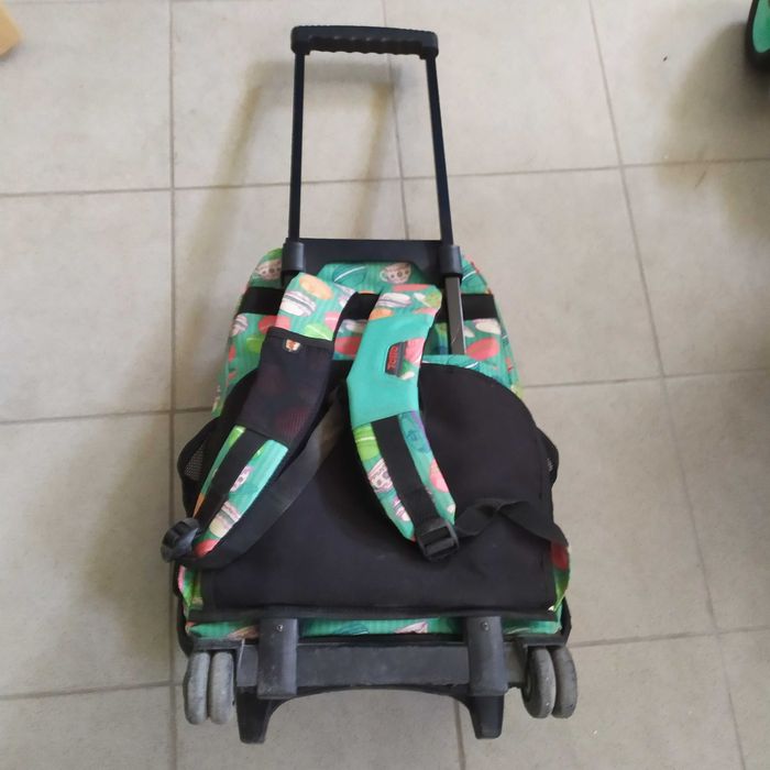 Trolley Totto com rodas + lancheira