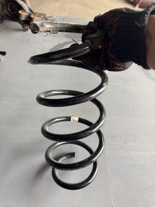 Пружини передні VW Volkswagen Crafter Man TGE 2N0411105CB