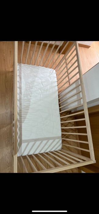 Berço com colchão