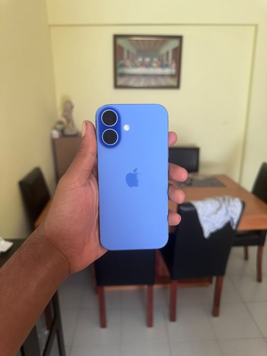 Iphone 16 em otimo estado