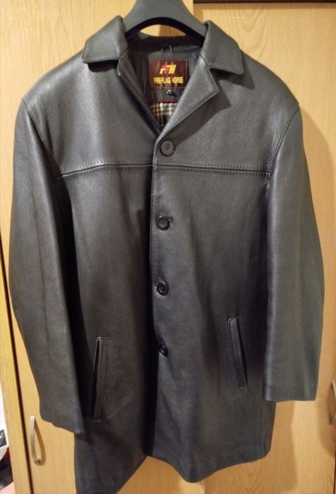 Чоловіча шкіряна куртка, ідеальний стан.