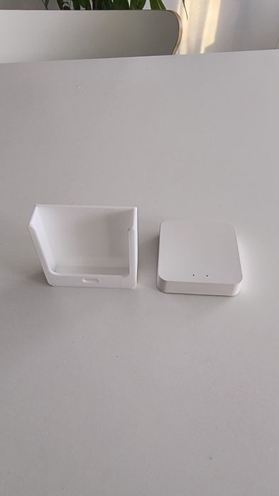 Uchwyt ścienny do bramki Tuya Zigbee (TYZB1)