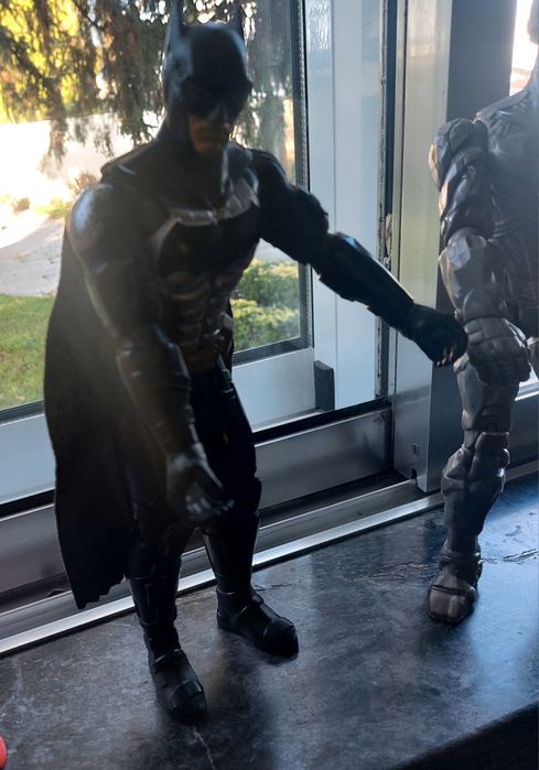 Três figuras cyborg spider-man Batman.436768204517560327