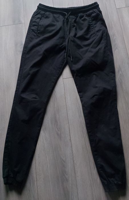 Фирменные джоггеры р.S-M.
