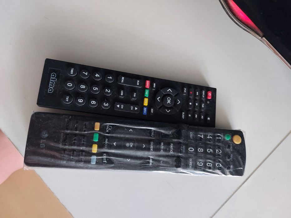 Telewizor LG 42 całe  hdmi + dekoder