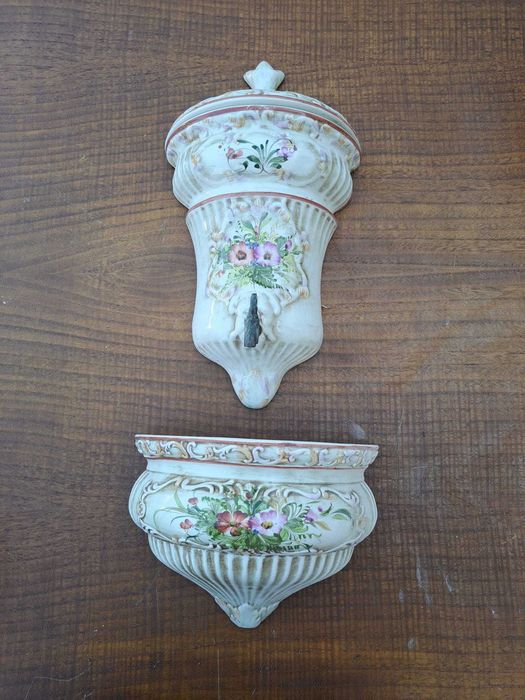 Fonte decorativa de louça