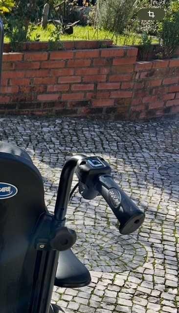 Cadeira de rodas manual de posicionamento Invacare Rea Clematis PRO