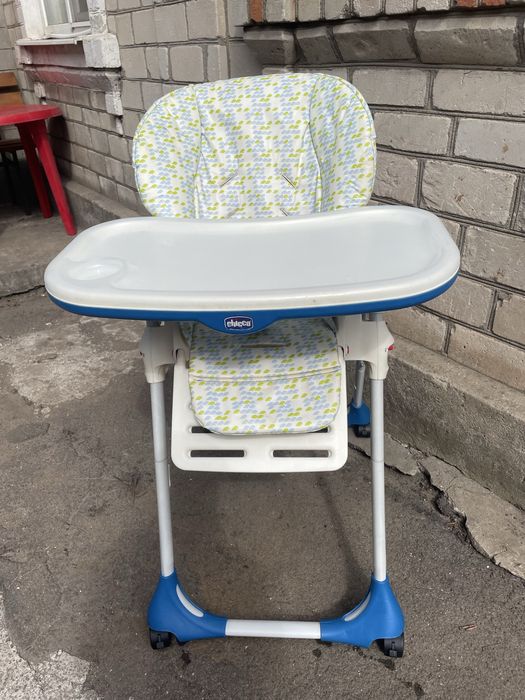 Стільчик для годуваня