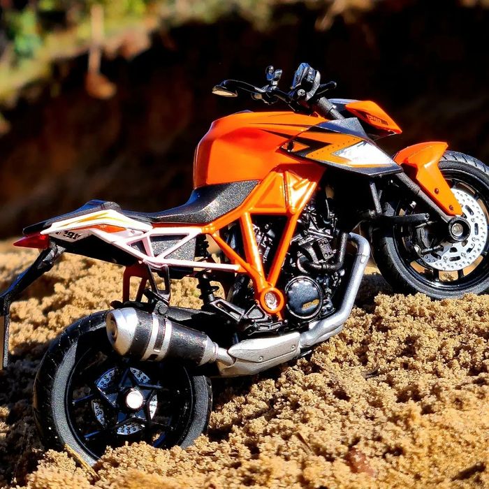 Sprzedam modele motocykli