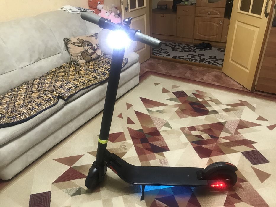 Електросамокат LSI1025006