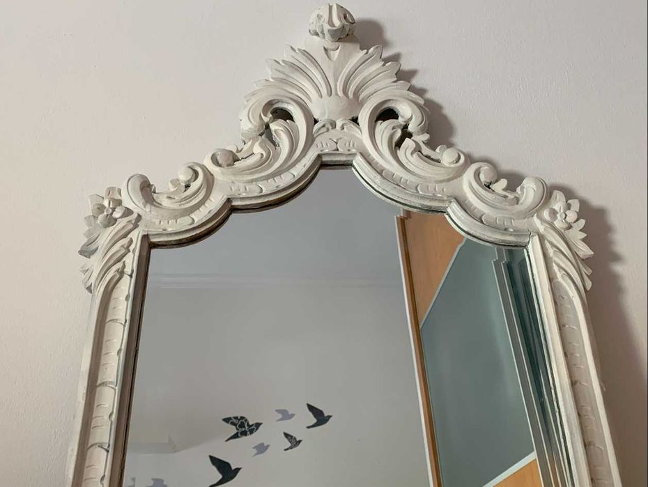 Vendo Espelho Clássico Vintage Madeira Maciça em Branco