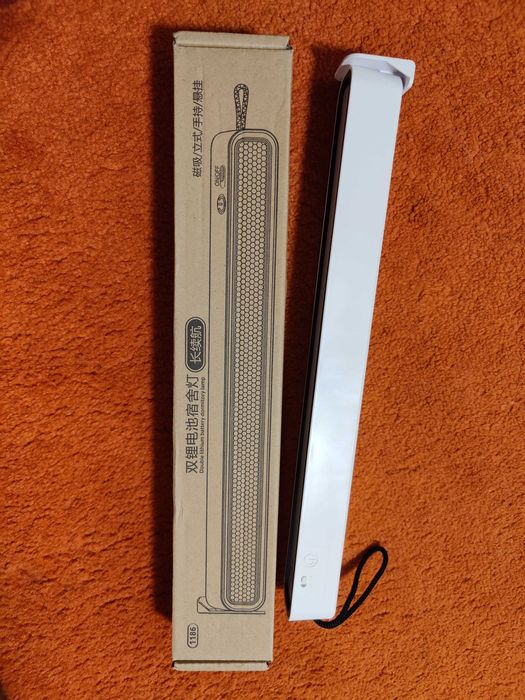 Светильник на аккумуляторе , лампа, фонарь