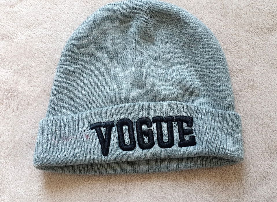 Gorro cinza Vogue