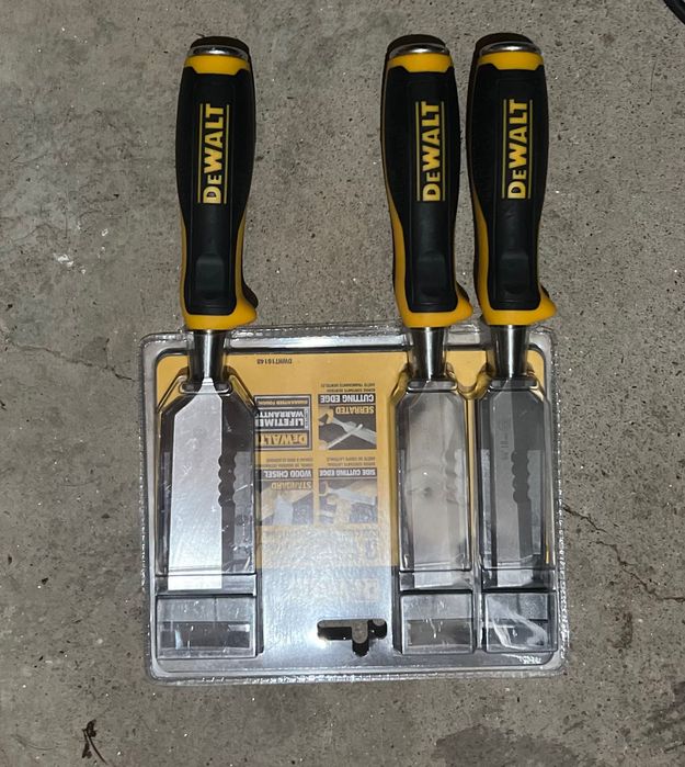 Dewalt     Furmāo