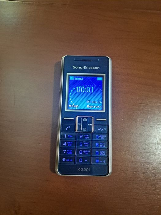 Телефон Sony Ericsson K220i