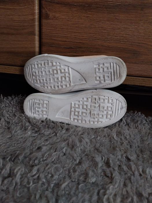 Trampki ,sneakersy damskie w kolorze brzoskwiniowym rozmiar 41