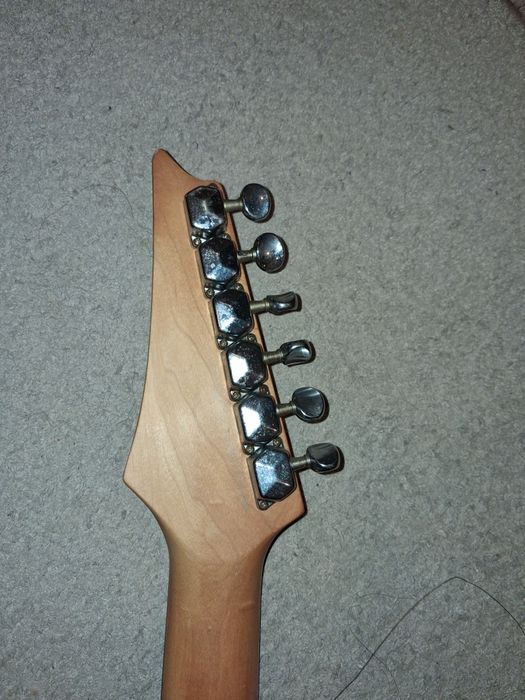 Guitarra eléctrica Ibanez made in Korea