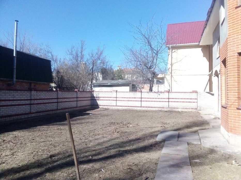 Вспашка и уборка участков очень добросовестно. Одесса.