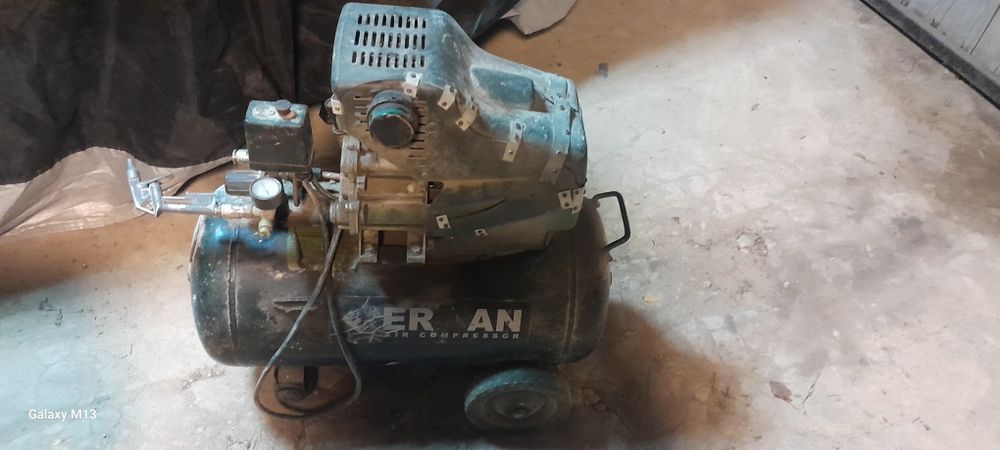 Sprzedam sprężarkę 50l