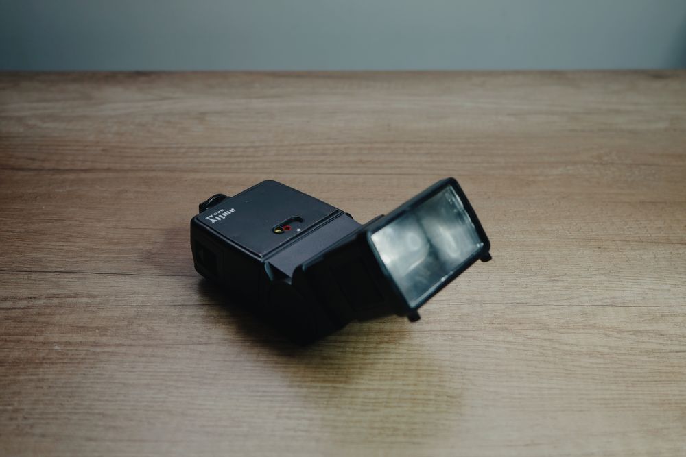 Lampa Błyskowa Amity 820AZ