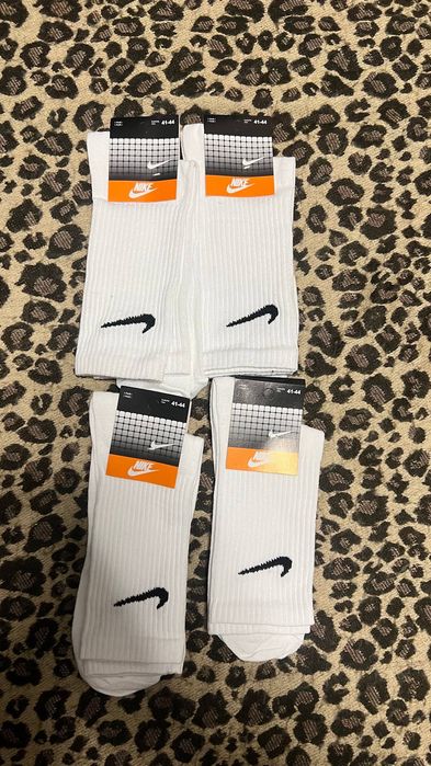 Skarpety Socks Nike ( 38-41/41-44) cena za 4 pare