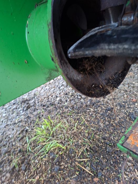 Зерно збиральний комбайн JOHN DEERE 1055 свіжо привезений