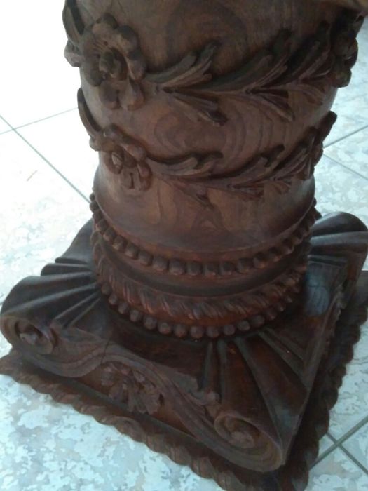 Mesa de centro , em mogno