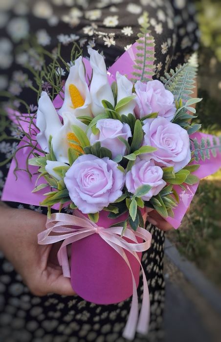 Букет з мила мильні квіти цветы из мыла вчительці піони ромашки рози