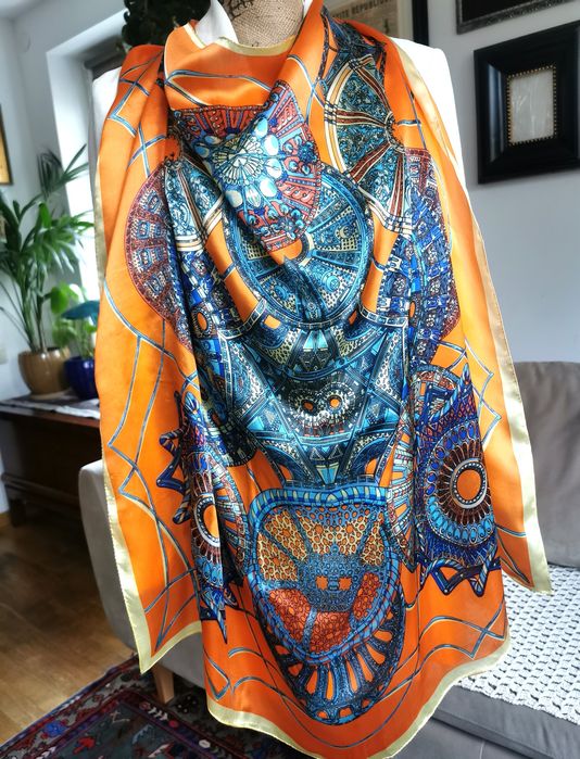 Jedwabna apaszka chusta