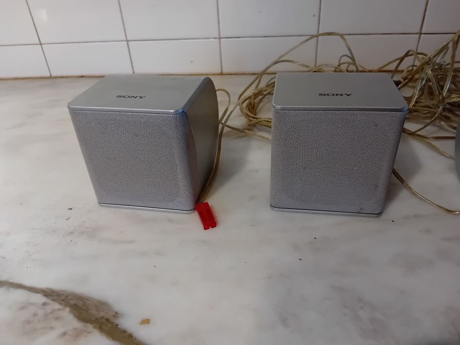 Conjunto de 3 Colunas Pequenas Sony