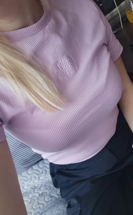 Liliowa prążkowana bluzka clockhouse top s-m