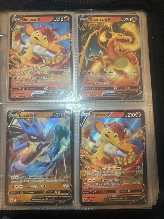 Cartas Pokémon, em estado perfeito.